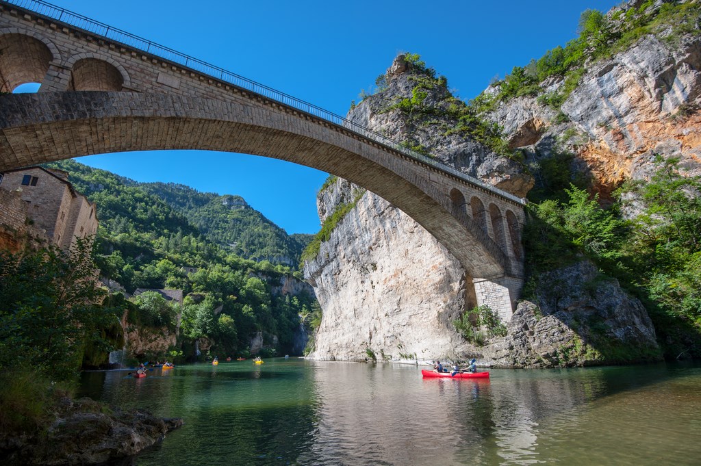 canoe sous le pont de st chély