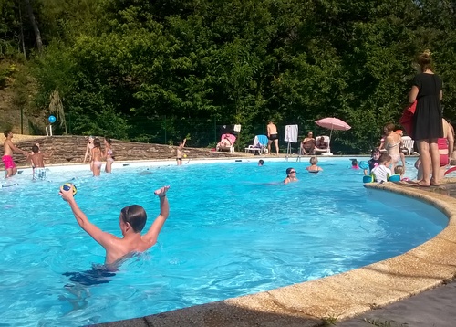 piscine de saint privat au coeur de la forêt